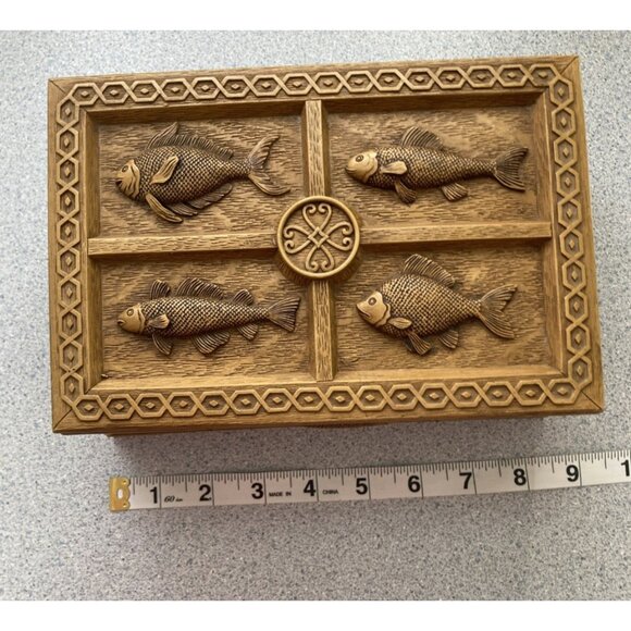 Men’s Trinket Jewelry Box Vintage Heavy Wood Resign Ocean Reef Fish Decretive - Picture 10 of 12